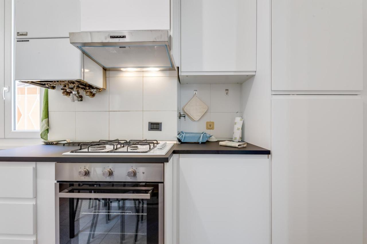 Gruber Elegant Appartement Genua